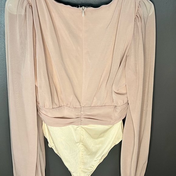 PrettyLittleThing Tops - PrettyLittleThings bodysuit